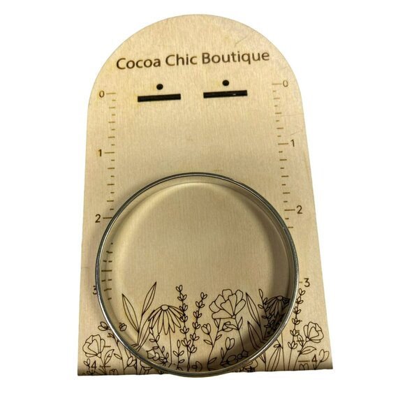 Signed MONET Silver Tone Bangle Womens Bracelet - Picture 3 of 4